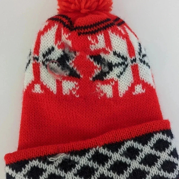 Vintage Snowflake Pom Hat - Picture 2 of 2